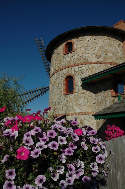 Karczma Michelle Hotel Jankowice  Kültér fotó