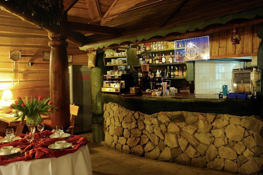Karczma Michelle Hotel Jankowice  Kültér fotó