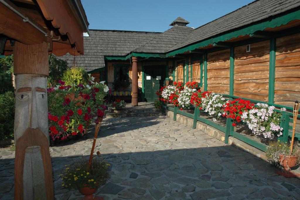 Karczma Michelle Hotel Jankowice  Kültér fotó