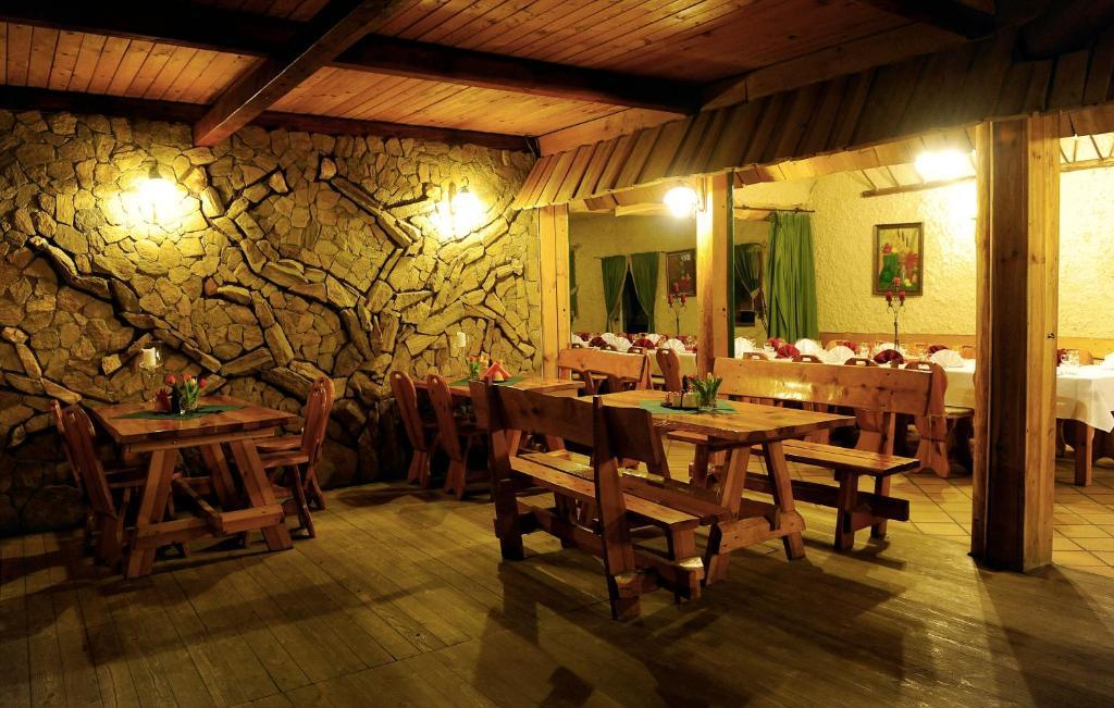 Karczma Michelle Hotel Jankowice  Kültér fotó